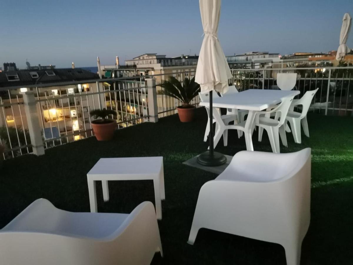 法尔科纳拉·玛里提马La Terrazza公寓 外观 照片