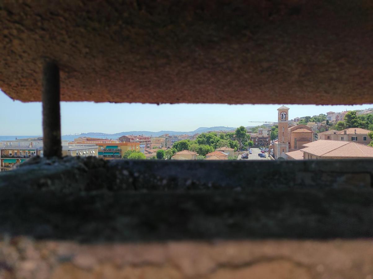 法尔科纳拉·玛里提马La Terrazza公寓 外观 照片